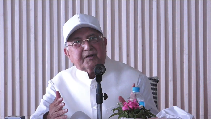 भोटेकोशी बाढी राष्ट्रिय शोकको विषय हो, विपत्तिमाथि राजनीति गर्नु हुँदैन: ओली