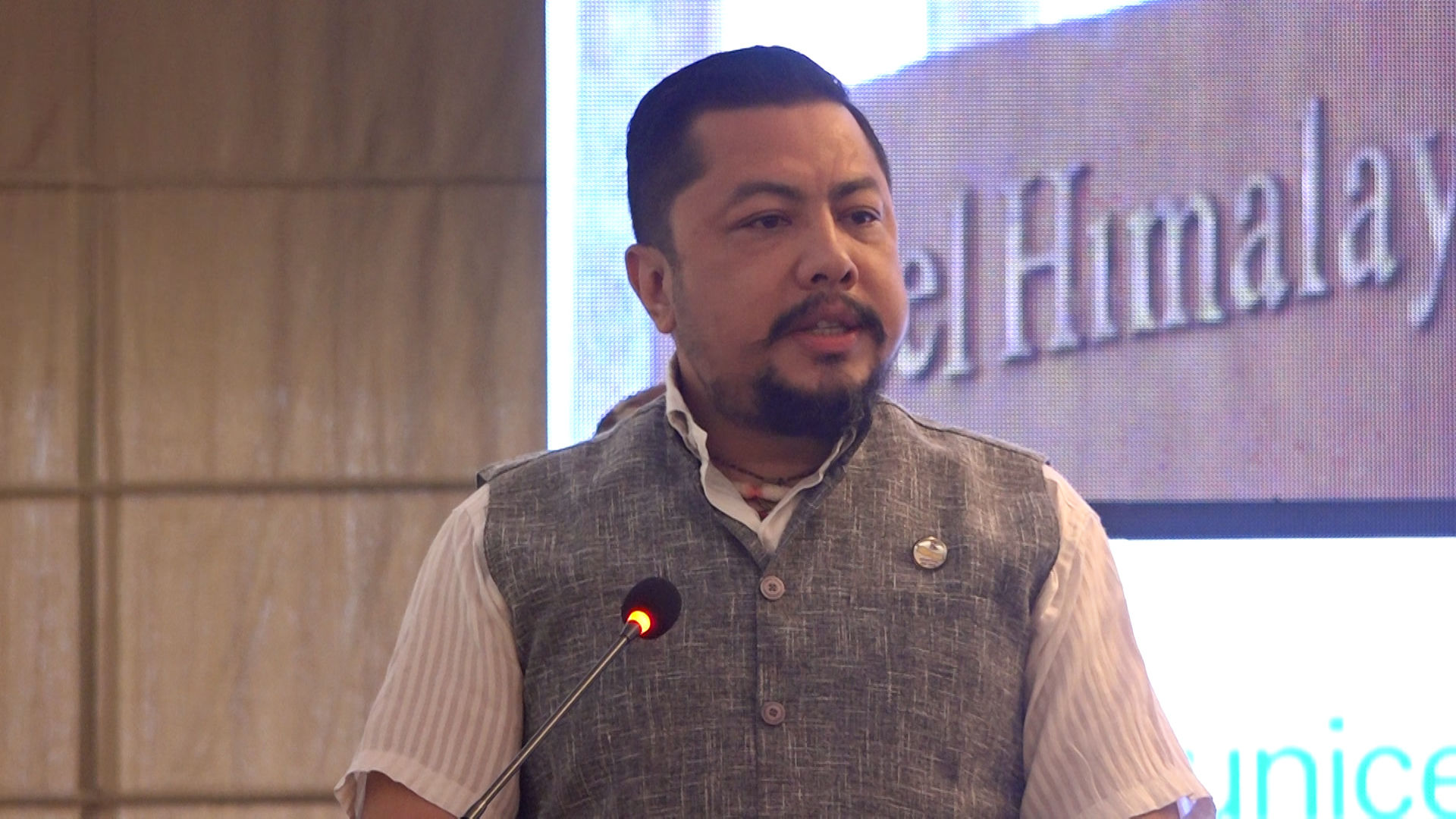 जलवायु जोखिम बढ्दै, ऊर्जा र खाद्य सुरक्षामा सरकारको चिन्ता जलवायु जोखिम बढ्दै, ऊर्जा र खाद्य सुरक्षामा सरकारको चिन्ता