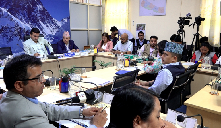 आउटसोर्सिङका माध्यमबाट हुने श्रमिक व्यवस्थापनमा नियमन जरुरी आउटसोर्सिङका माध्यमबाट हुने श्रमिक व्यवस्थापनमा नियमन जरुरी