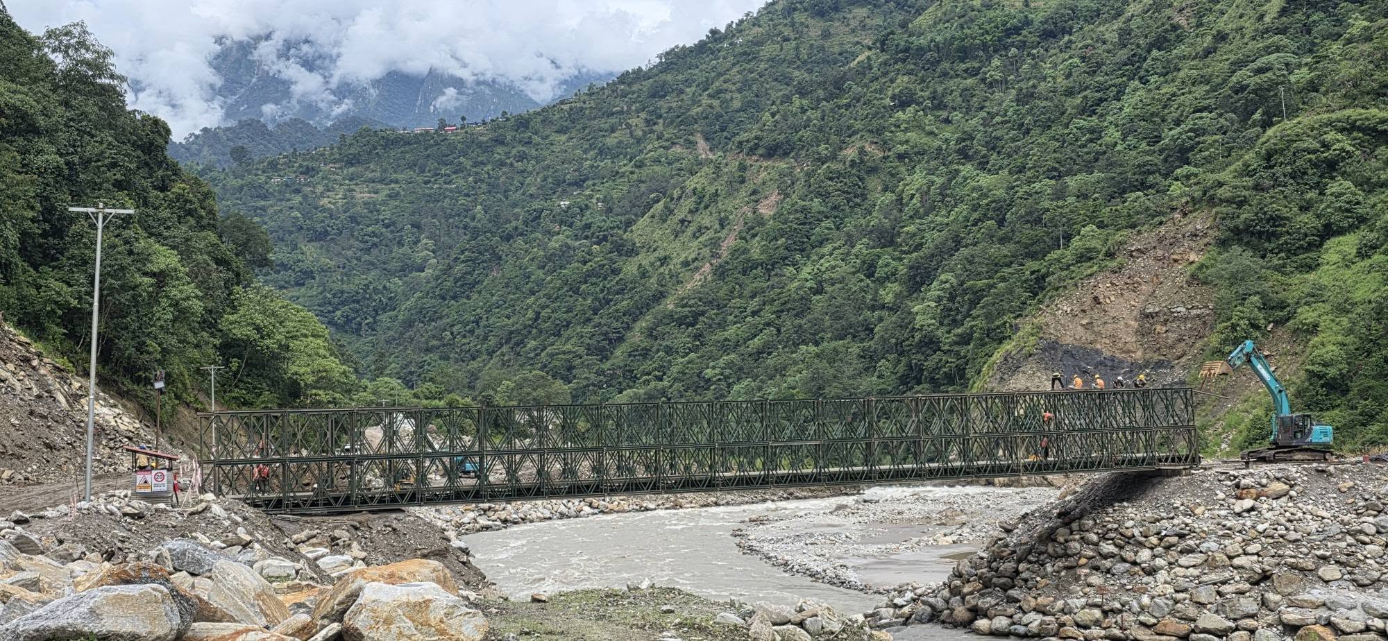 तमोर नदीमा बेल ब्रिज निर्माण सम्पन्न तमोर नदीमा बेल ब्रिज निर्माण सम्पन्न