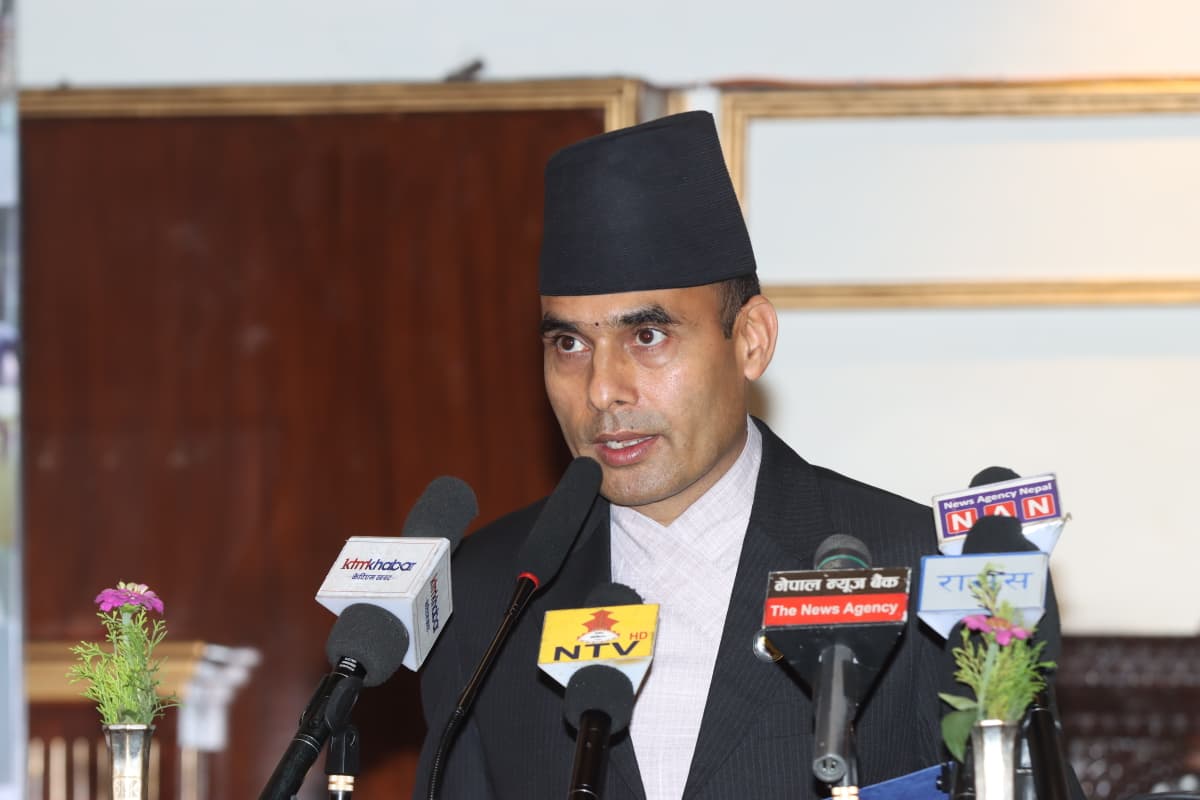 भोटेकोशी बाढी पीडितका तस्वीर–भिडियो सार्वजनिक गर्दा संवेदनशील बन्न सञ्चारमन्त्रीको आग्रह भोटेकोशी बाढी पीडितका तस्वीर–भिडियो सार्वजनिक गर्दा संवेदनशील बन्न सञ्चारमन्त्रीको आग्रह
